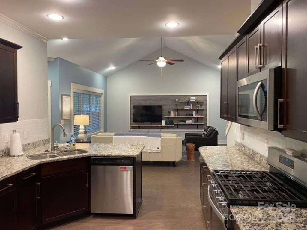 29 Woodbridge Park Drive