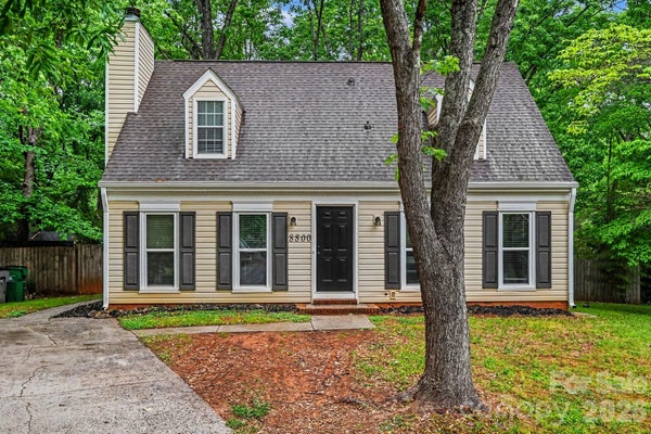8800 ROYAL SCOT LN, CHARLOTTE, NC 28227 - Image d7f757cab7dab5f2ffe3e11d00f31c39/550973453