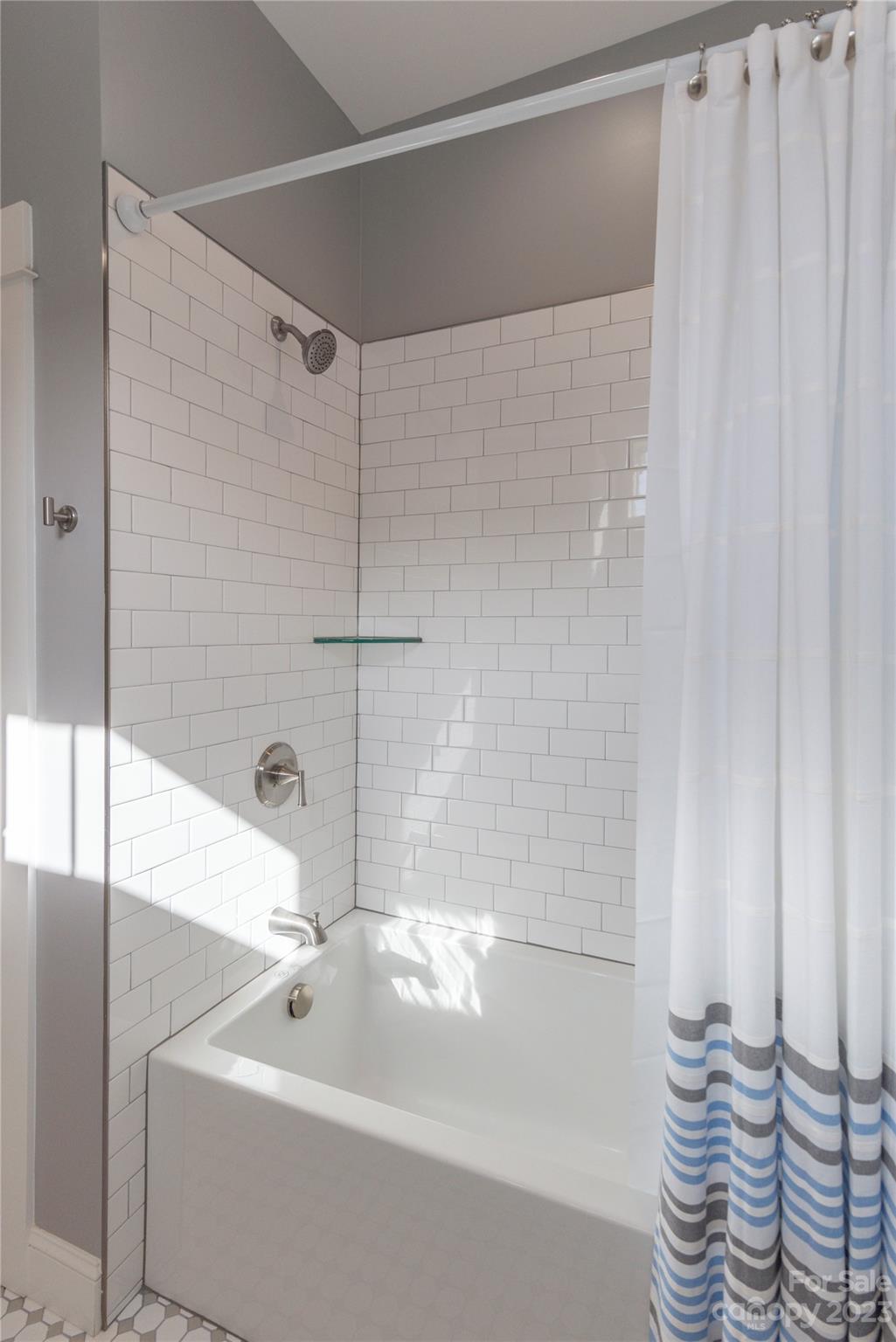 The Terrace at Reynolds Mountain - Residential