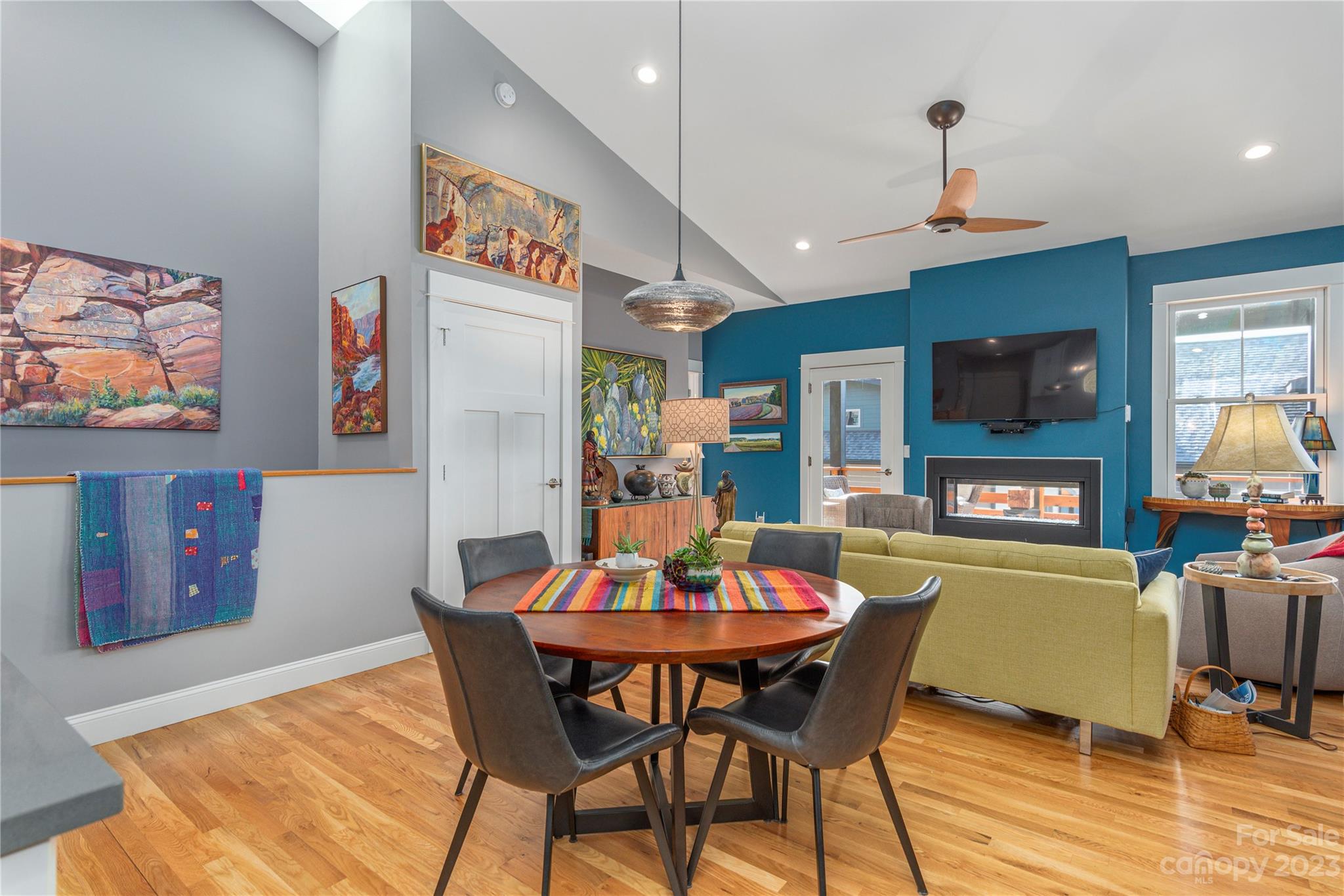 The Terrace at Reynolds Mountain - Residential