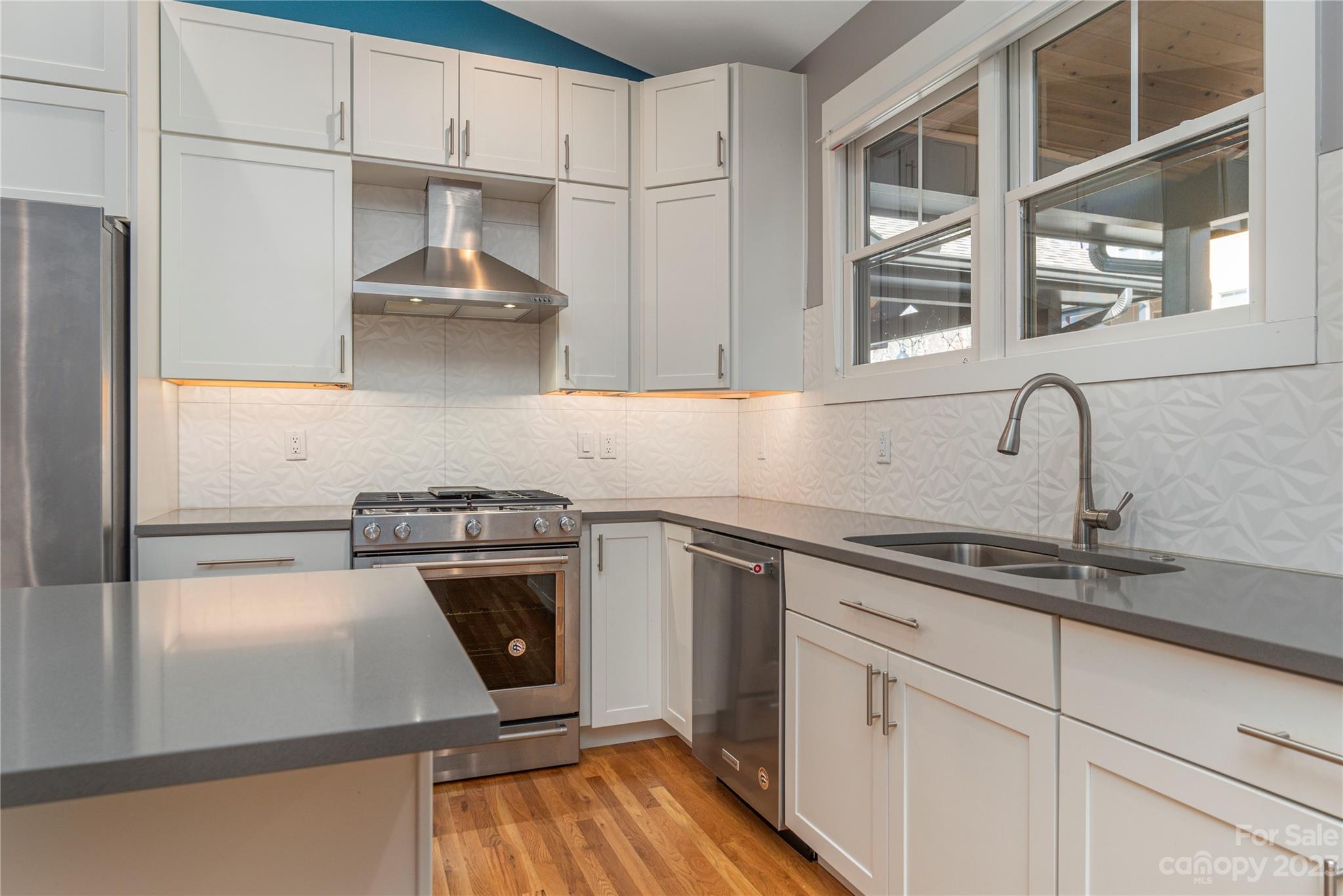 The Terrace at Reynolds Mountain - Residential