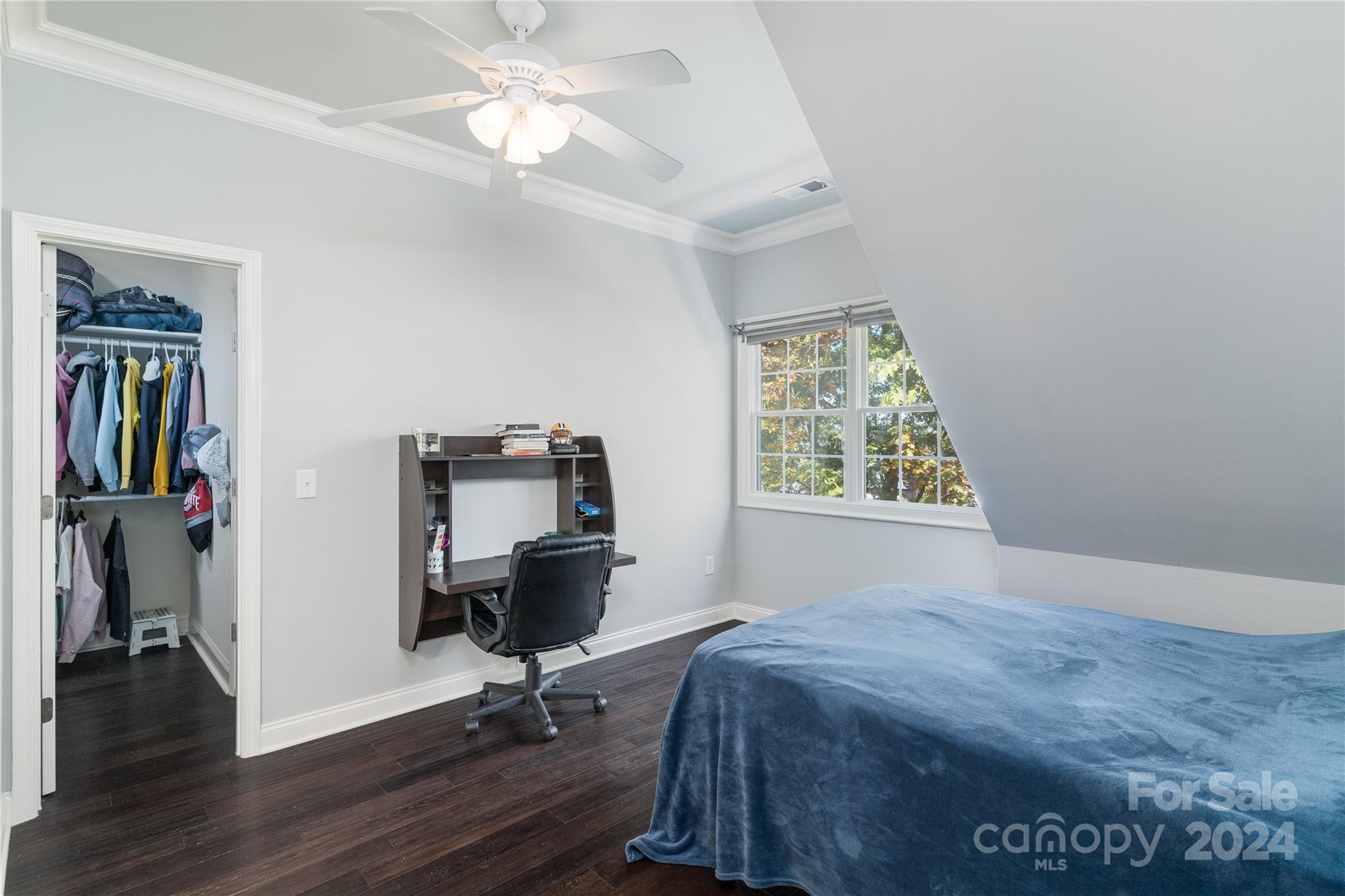 The Peninsula - Residential