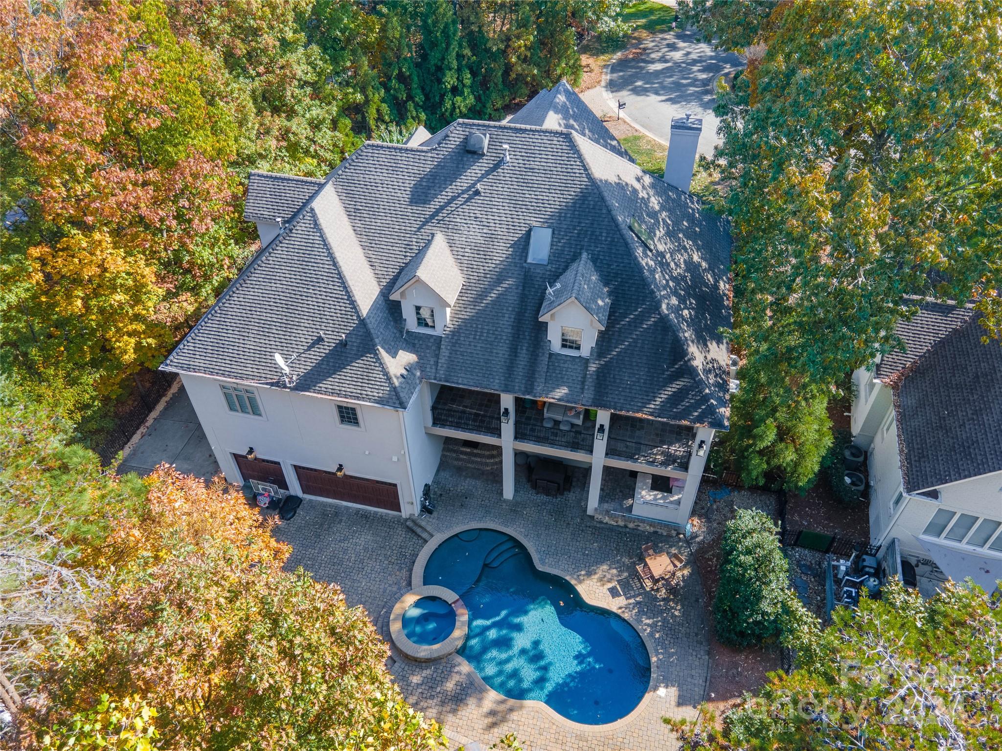 The Peninsula - Residential