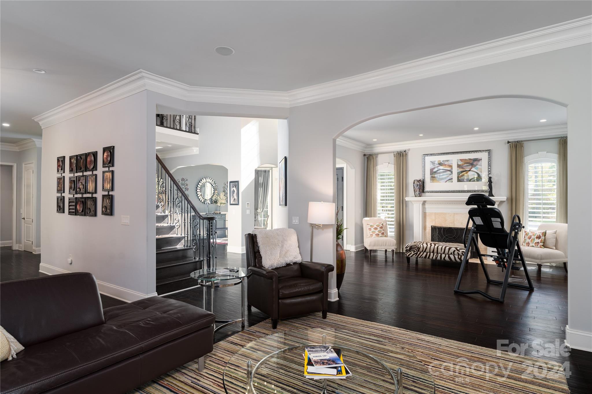 The Peninsula - Residential