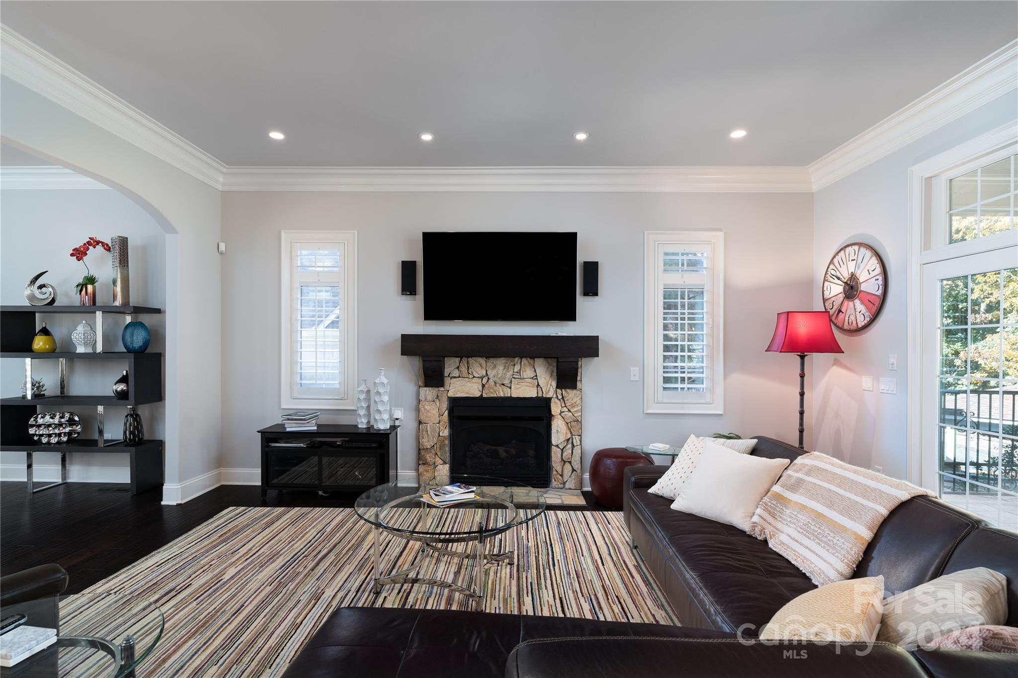 The Peninsula - Residential