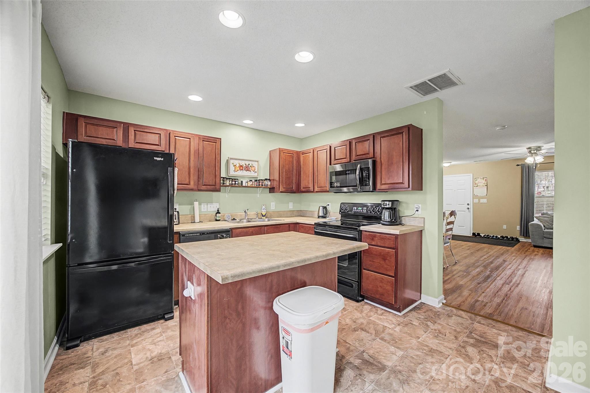 The Townes At River Crossing - Residential