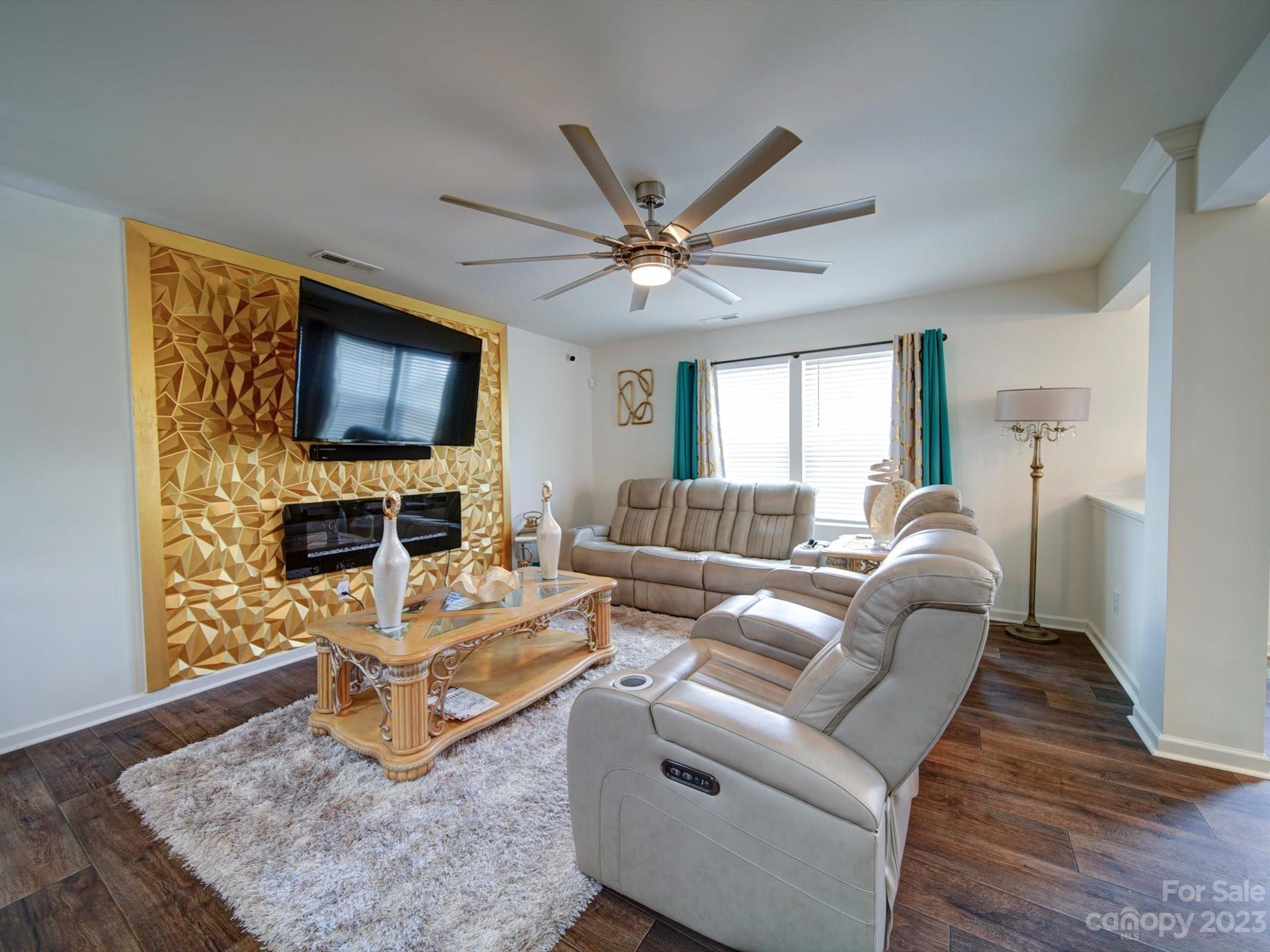 Upper Riverpointe - Residential