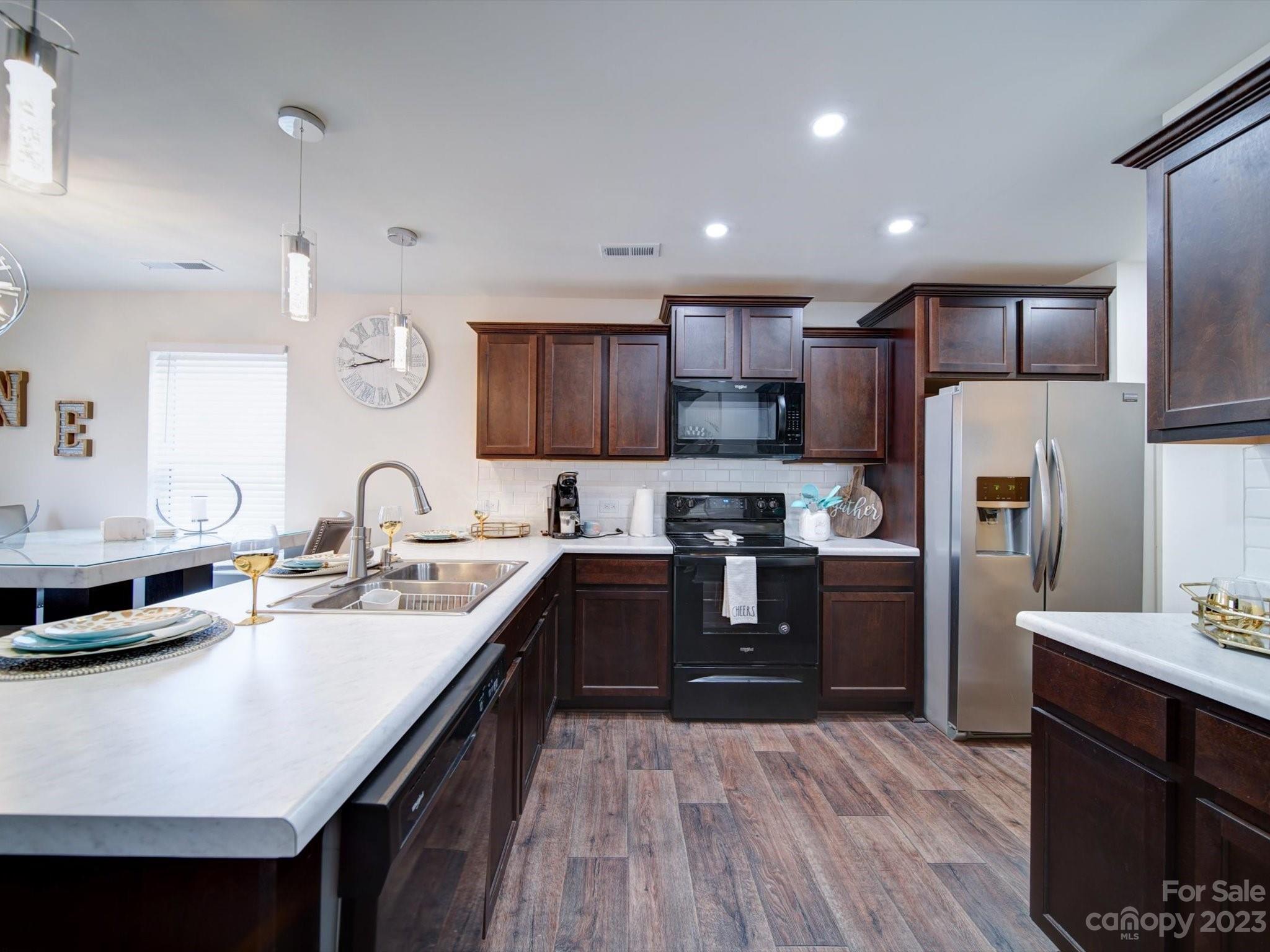 Upper Riverpointe - Residential