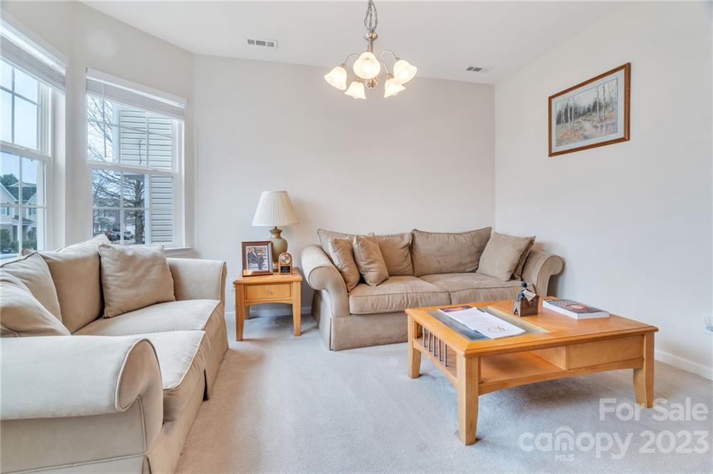 Falcon Ridge - Residential