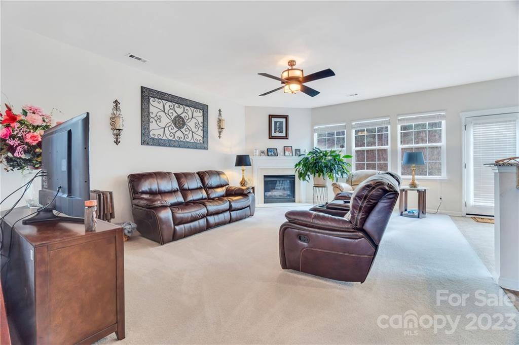 Falcon Ridge - Residential