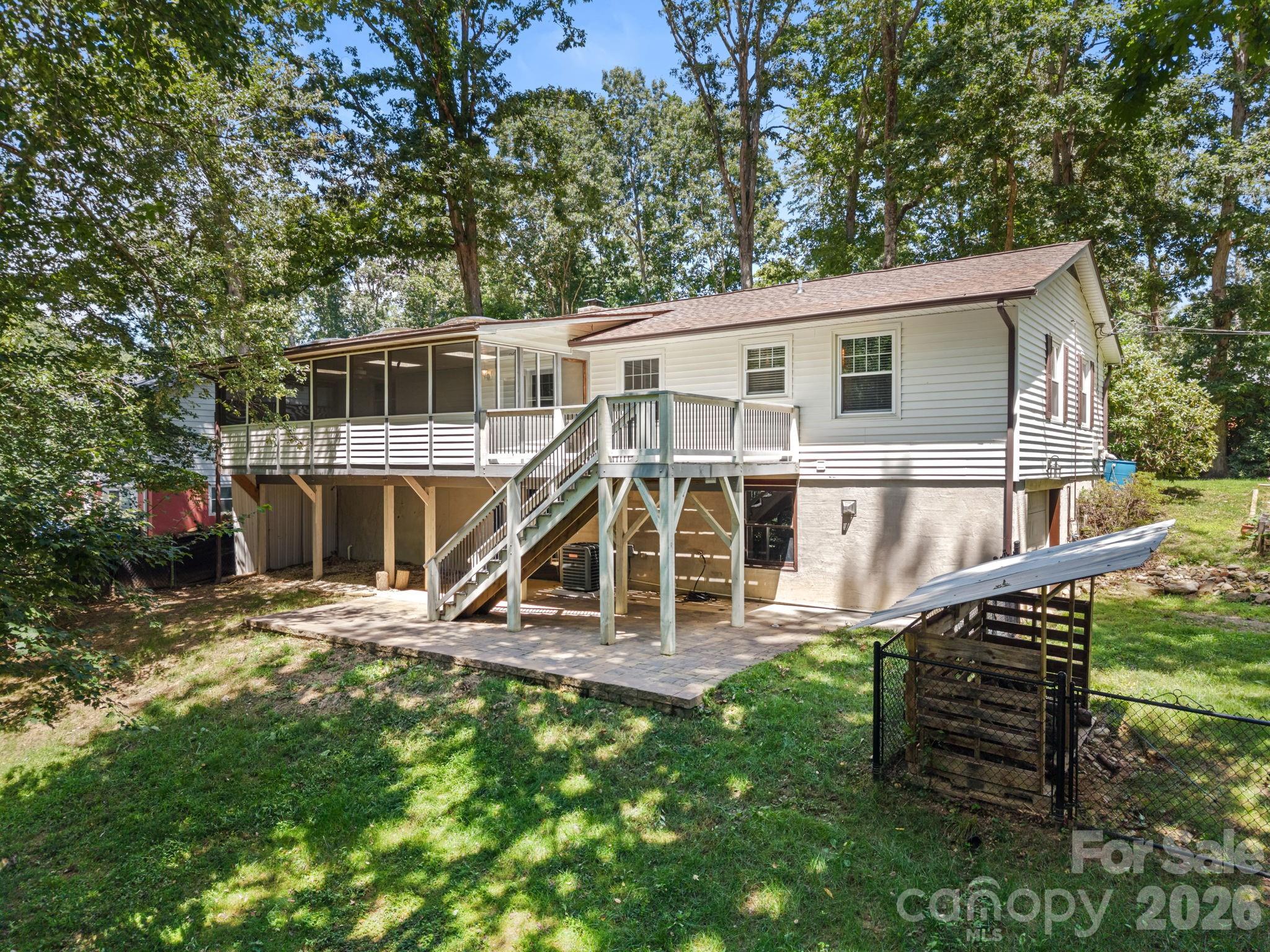 98 Pensacola Avenue