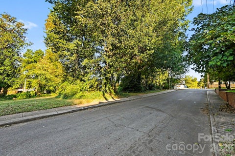 Photo of 215 Solomon Street, Charlotte, NC 28216 (MLS # 4437231)