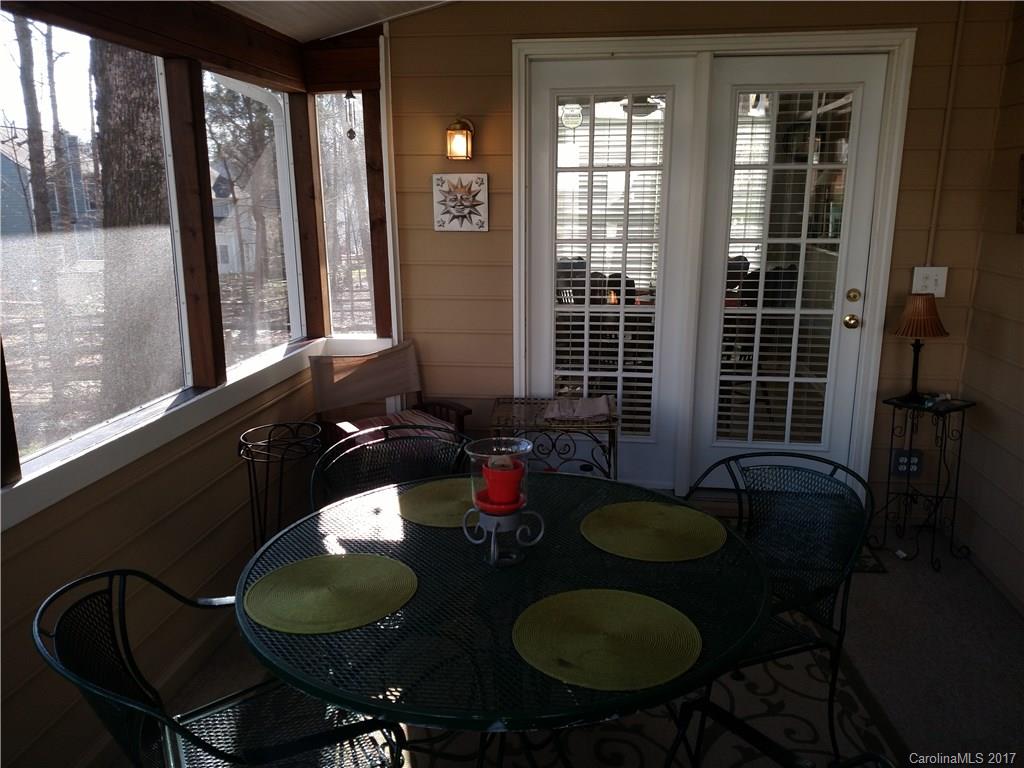 DAVIS LAKE - Residential