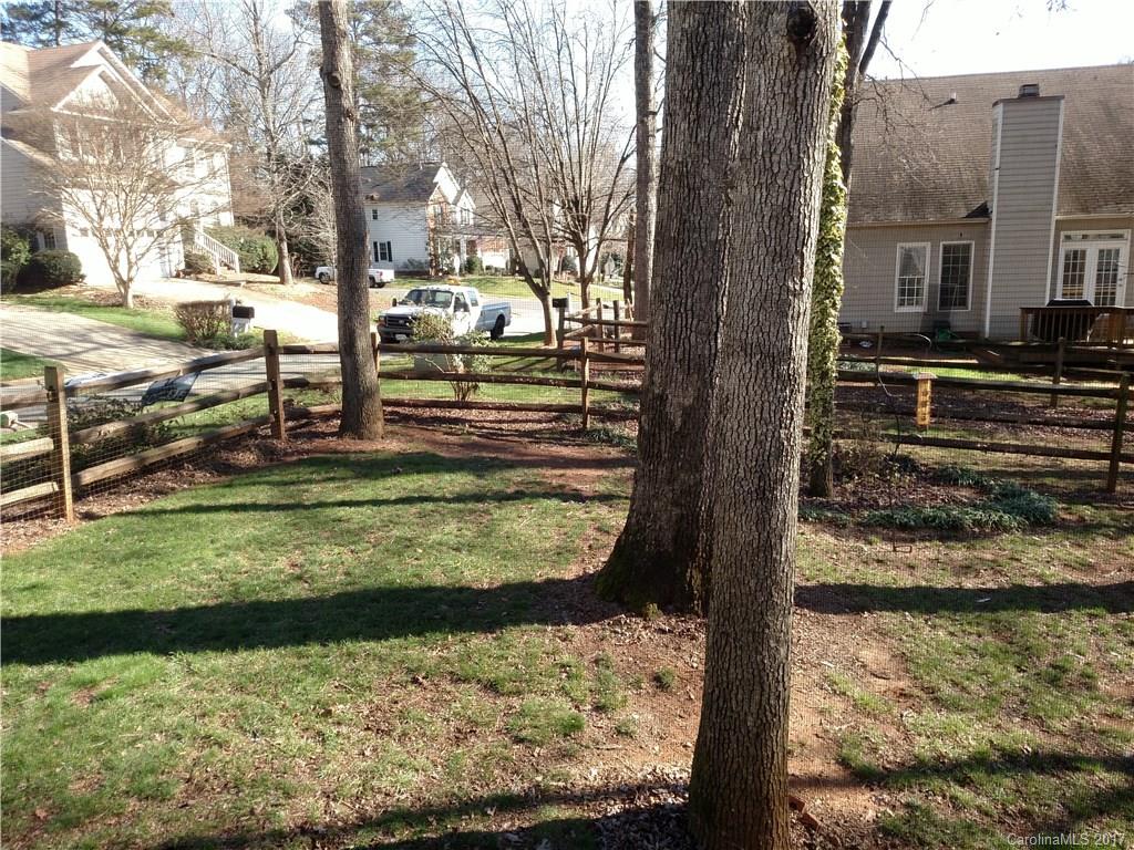 DAVIS LAKE - Residential