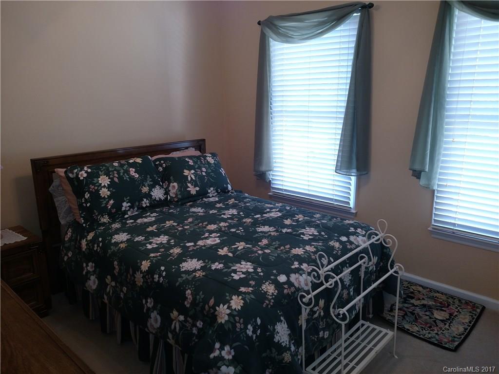 DAVIS LAKE - Residential