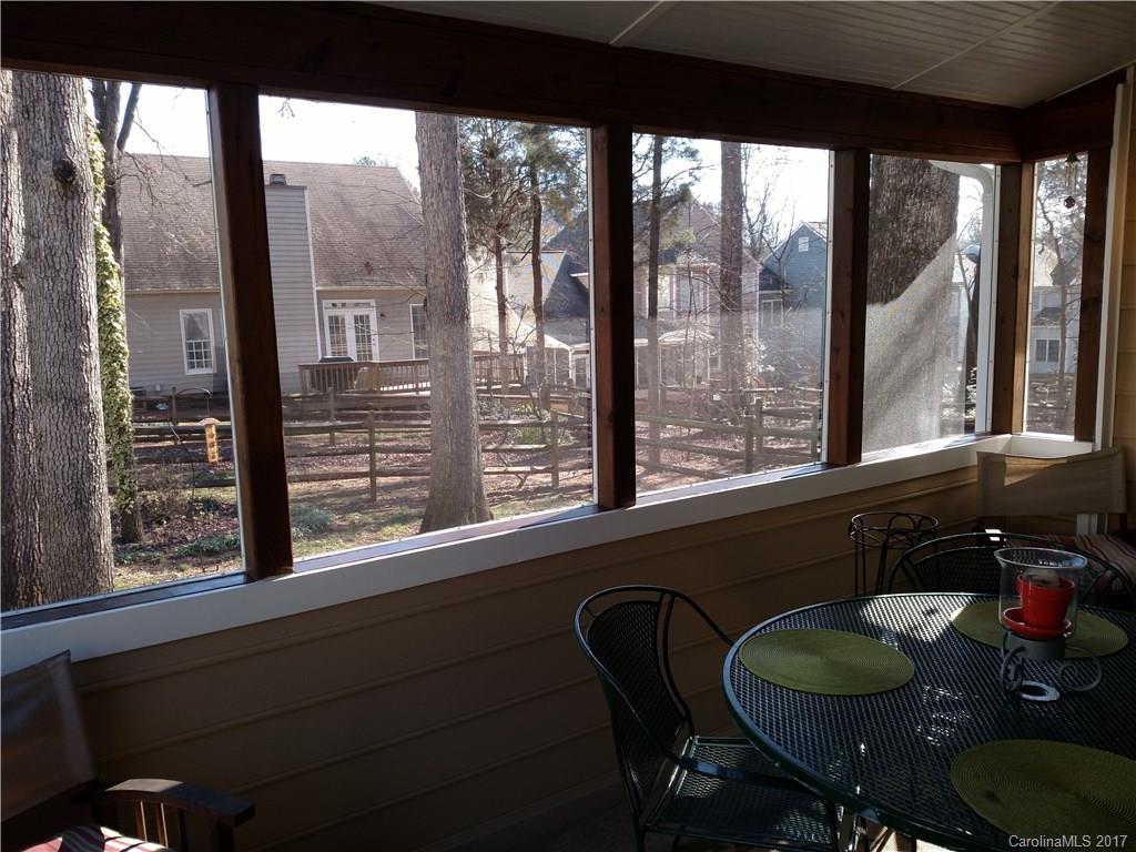 DAVIS LAKE - Residential