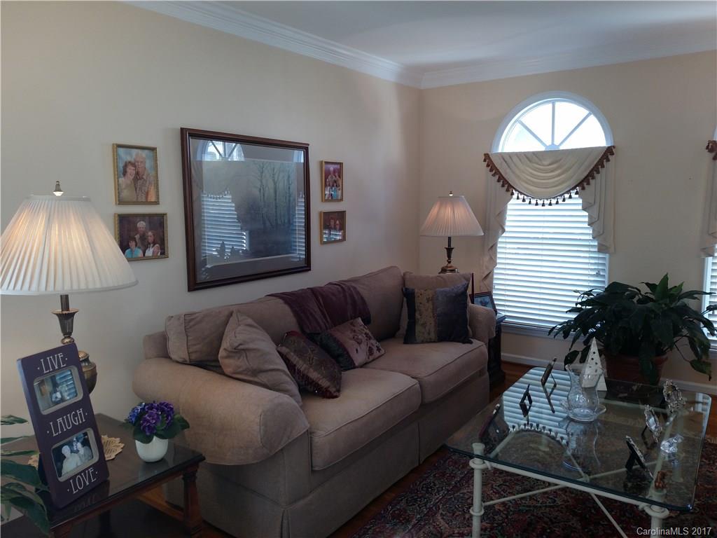 DAVIS LAKE - Residential