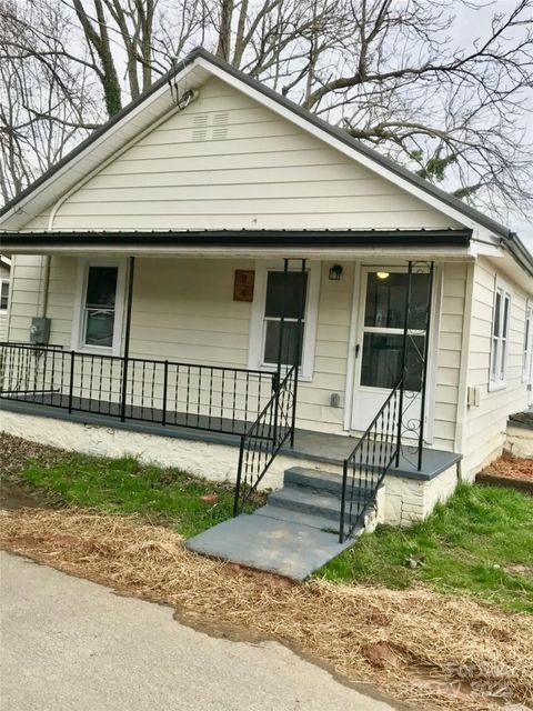 24 Liner Court Waynesville NC 28786