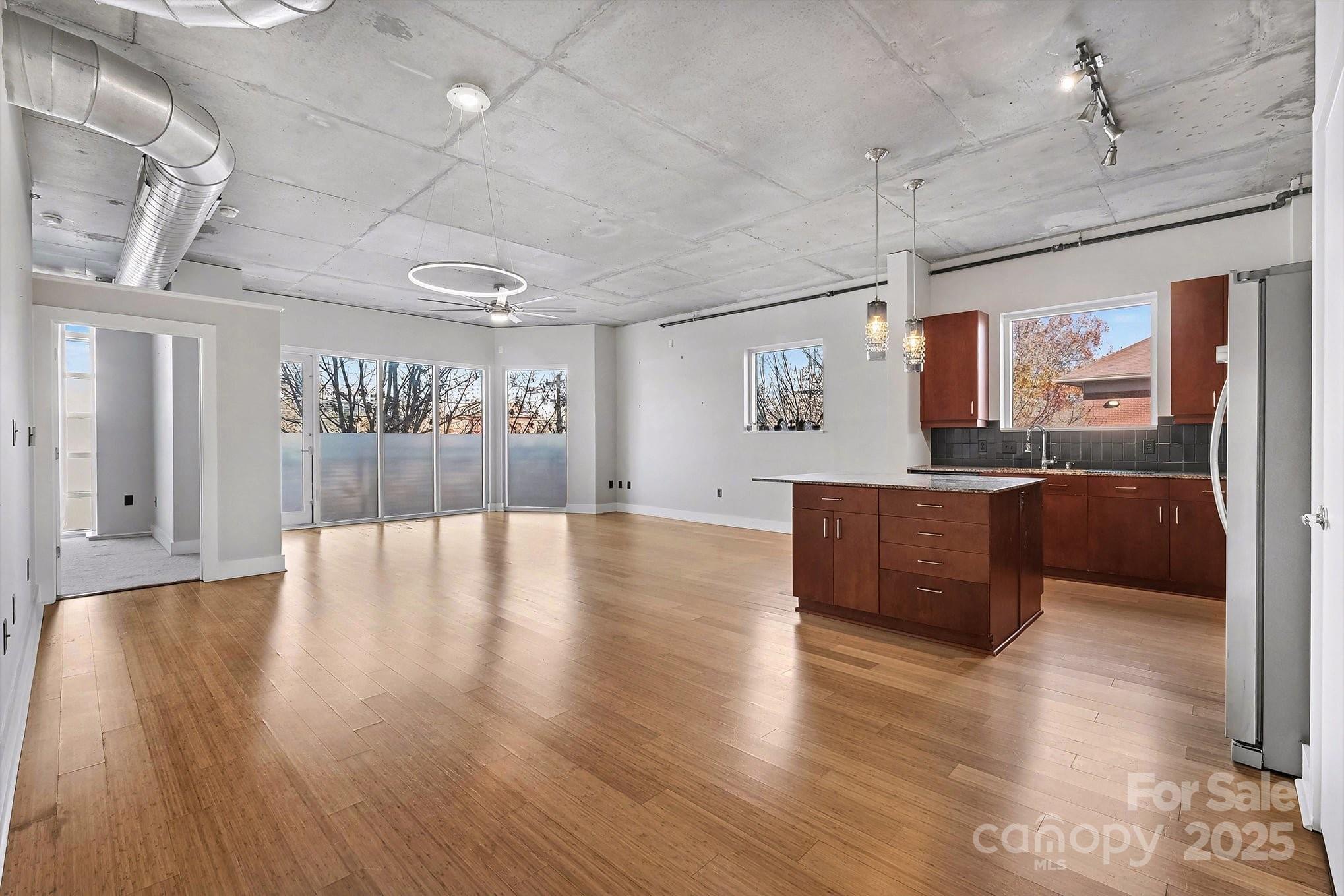 Courtside - Residential