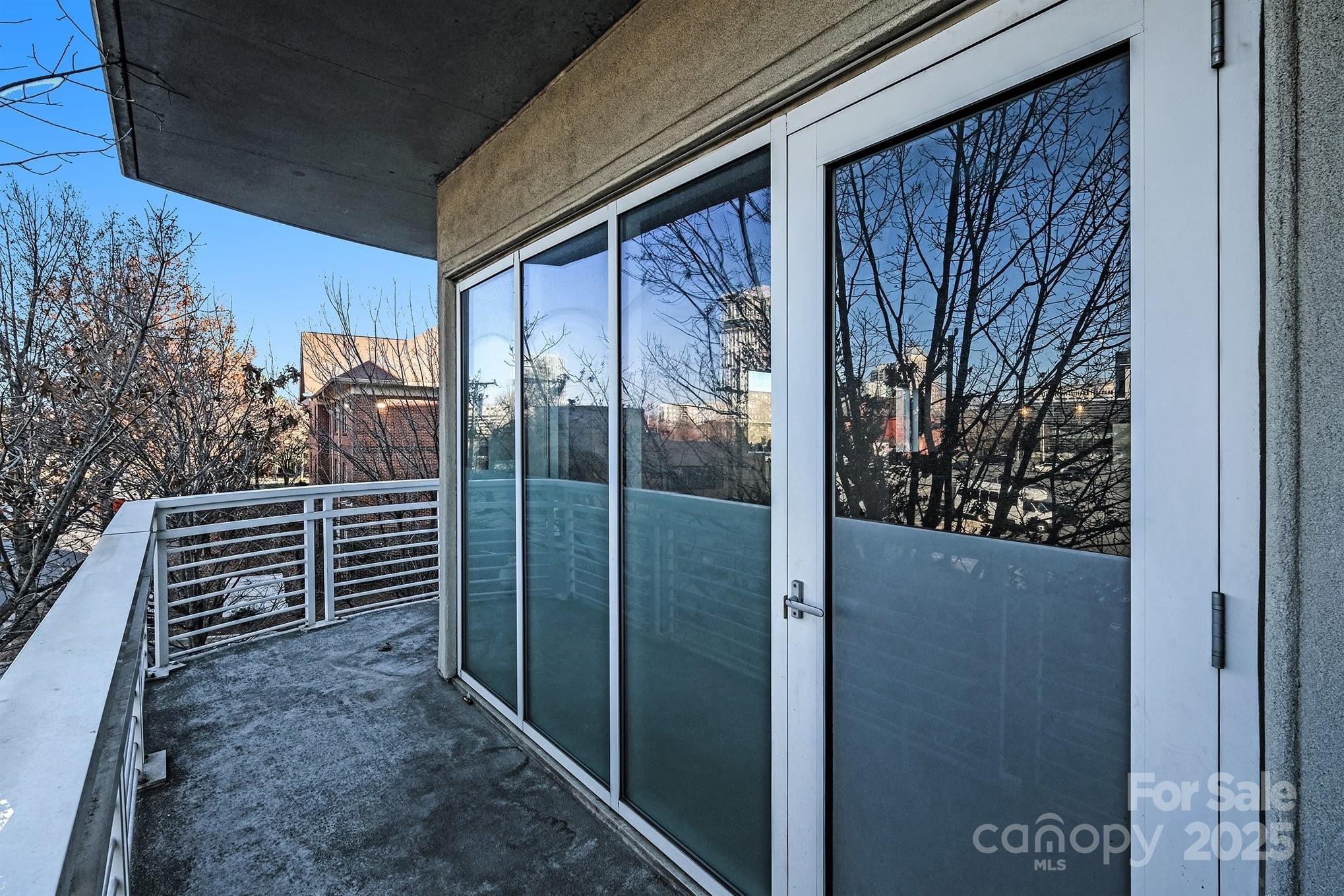 Courtside - Residential