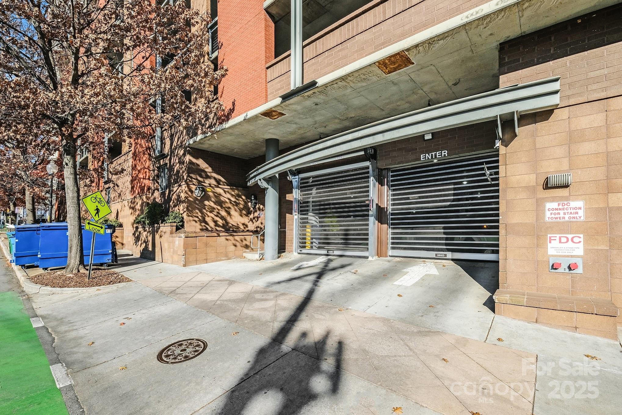 Courtside - Residential