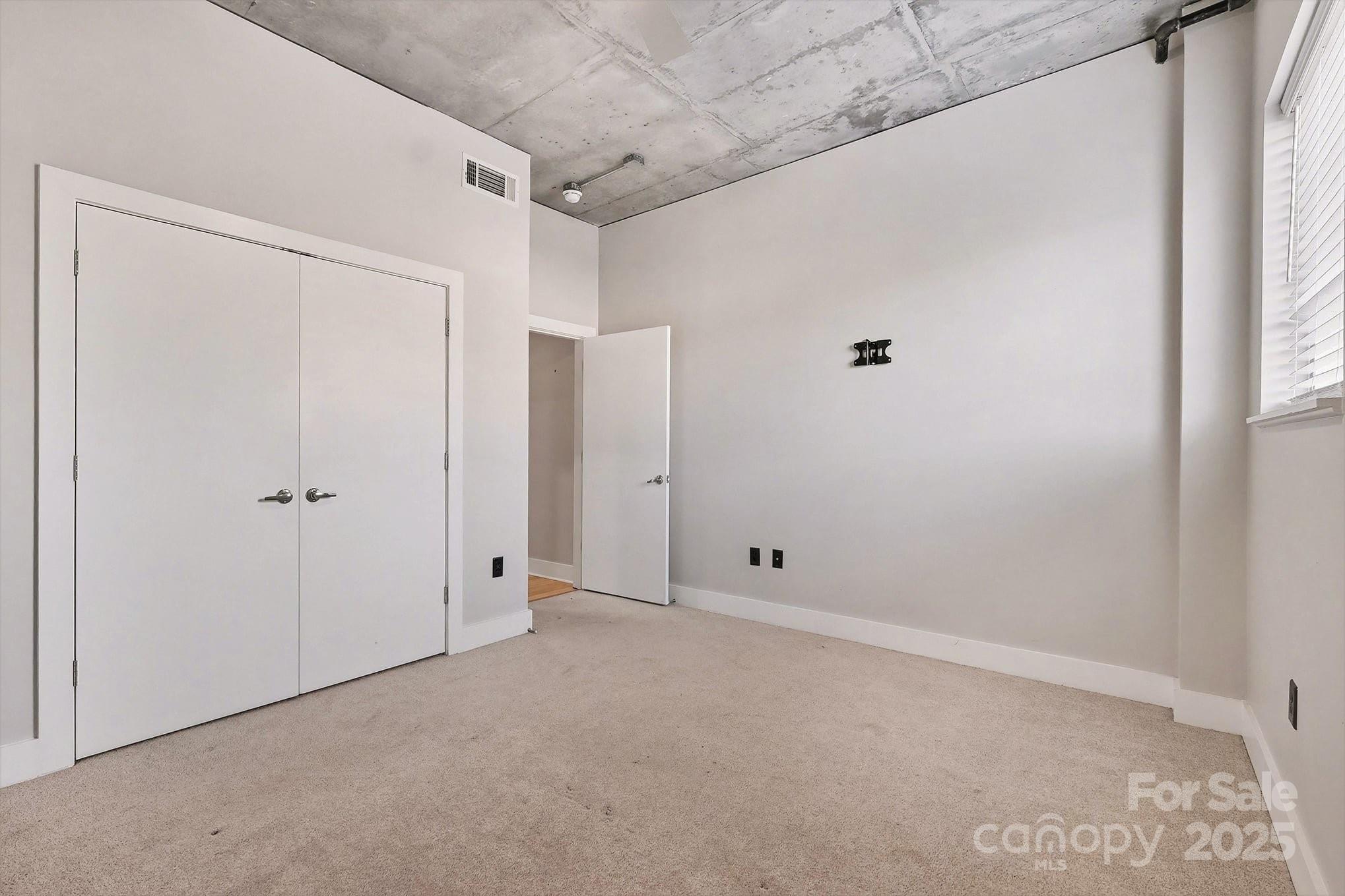 Courtside - Residential