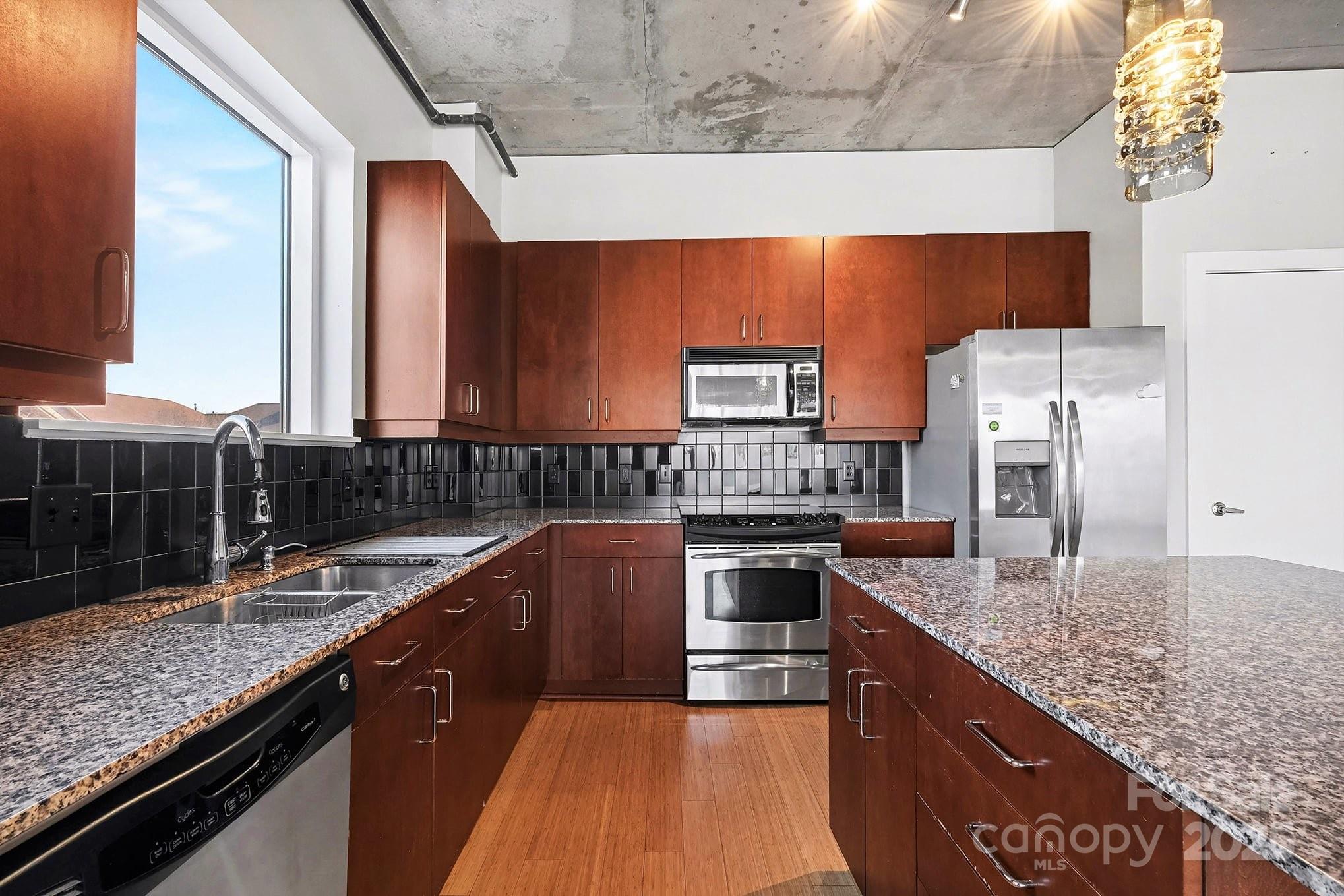 Courtside - Residential