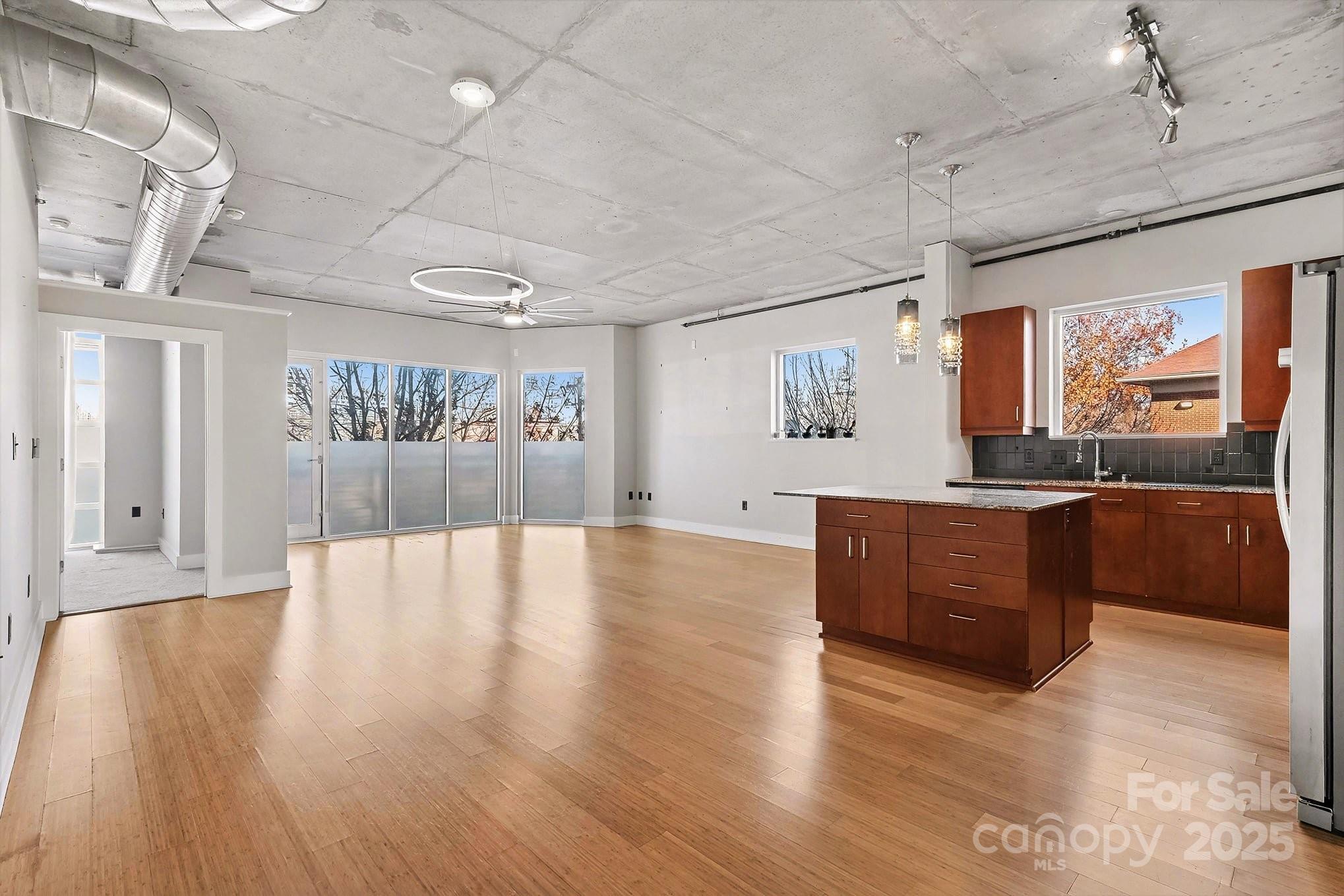 Courtside - Residential