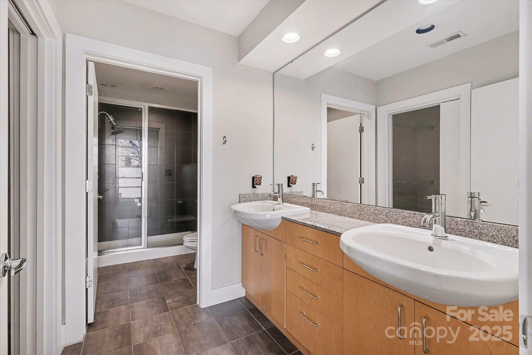 Courtside - Residential