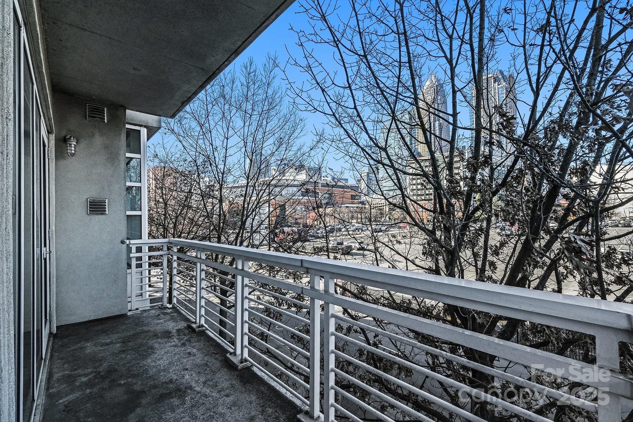 Courtside - Residential