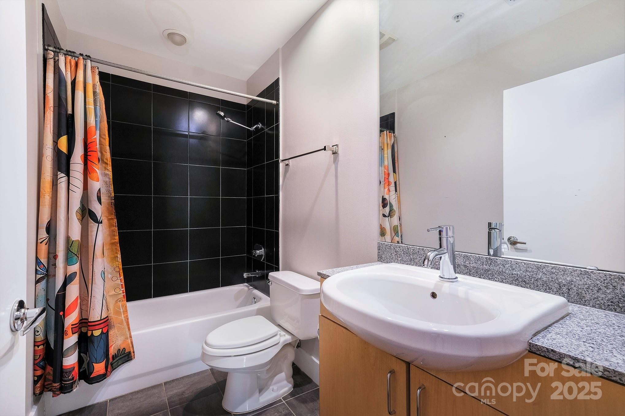 Courtside - Residential