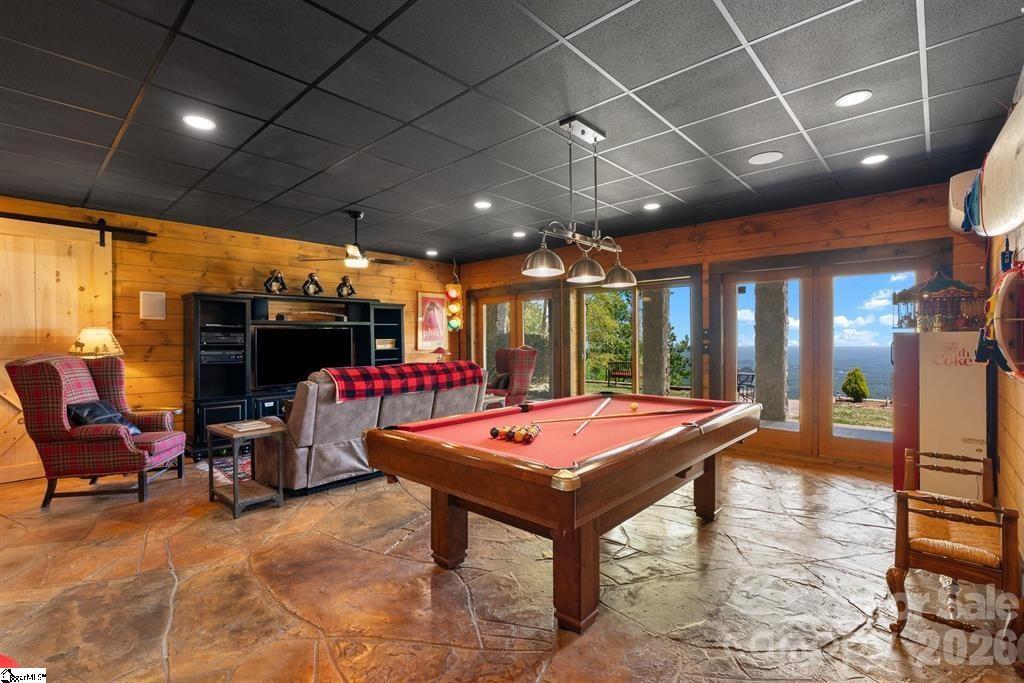 White Oak Mountain - Residential
