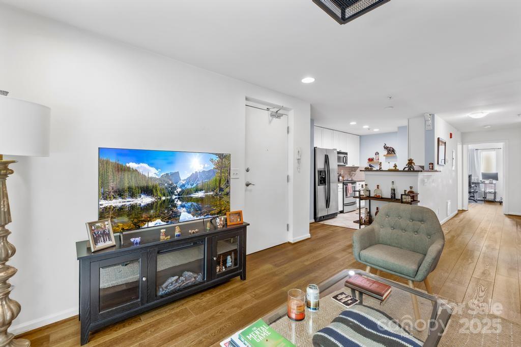 3721 Picasso Court
