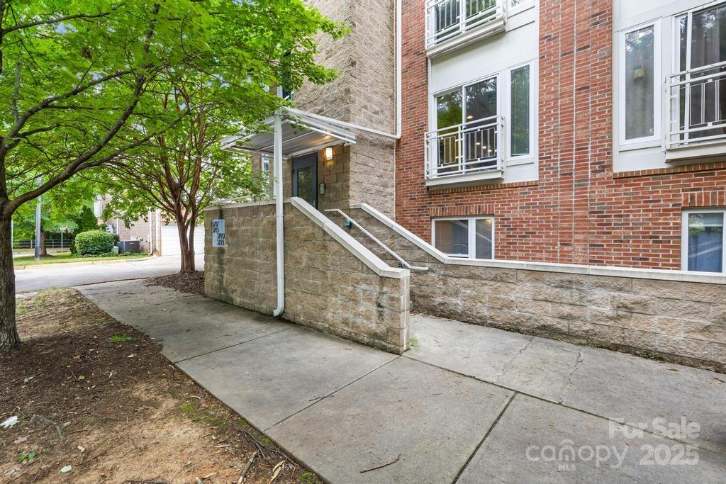 3721 Picasso Court