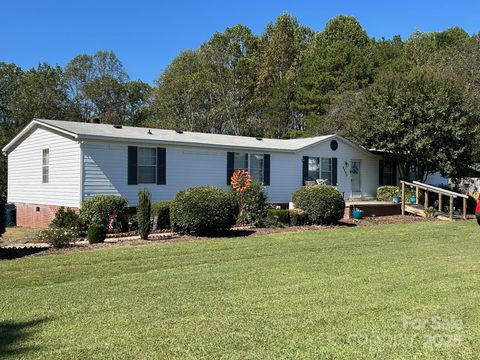 Photo of 4591 Deal Road, Claremont, NC 28610 (MLS # 4314521)