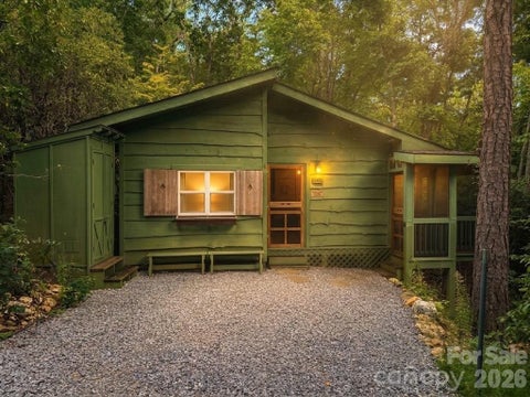 Photo of 548 Bear Cub Drive, Spruce Pine, NC 28777 (MLS # 4426494)