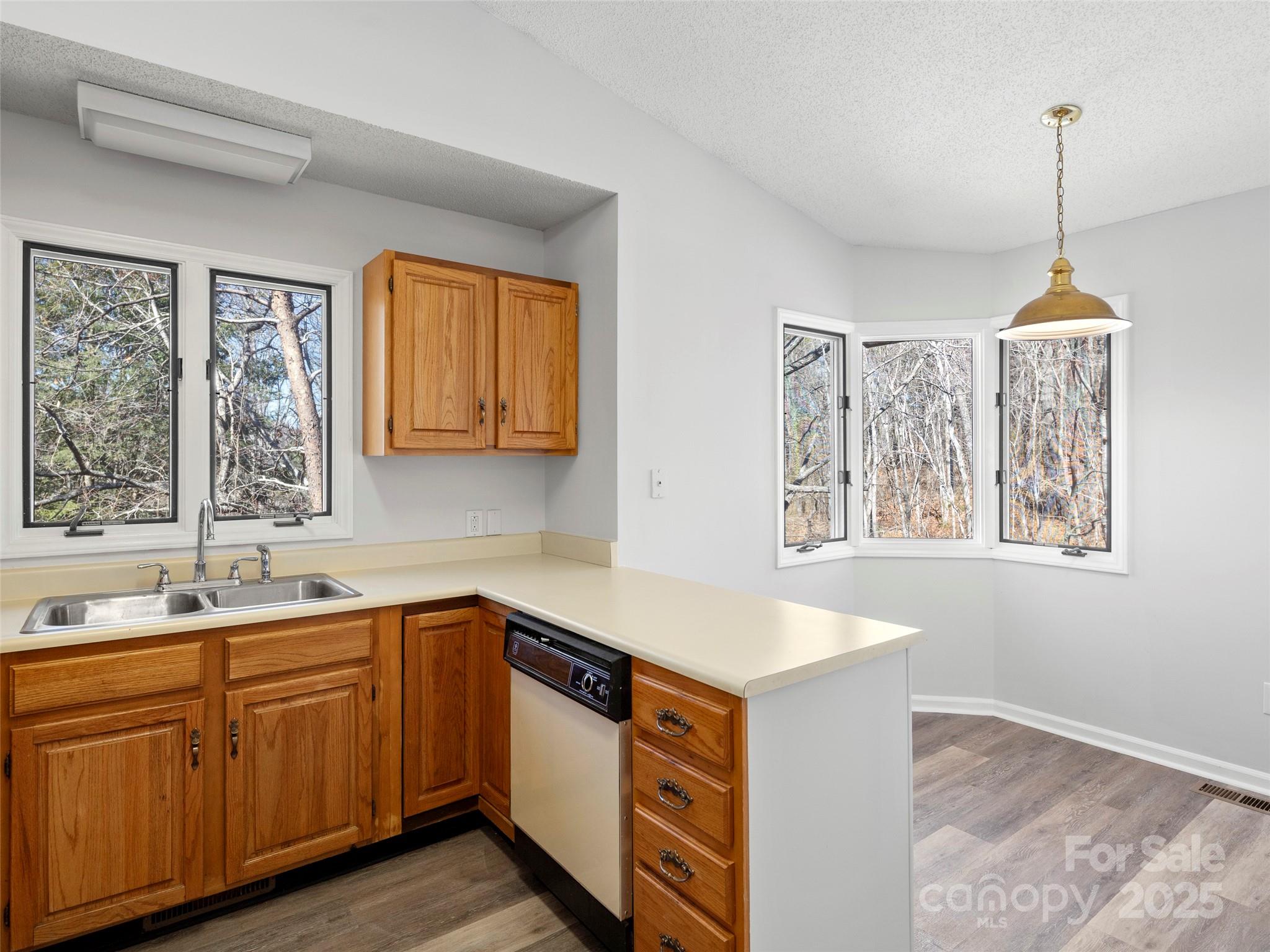 Pine Cliff Condominiums - Residential