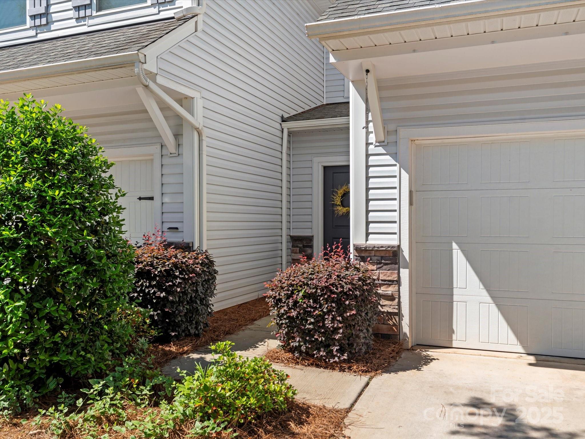 Pikeview Place - Residential