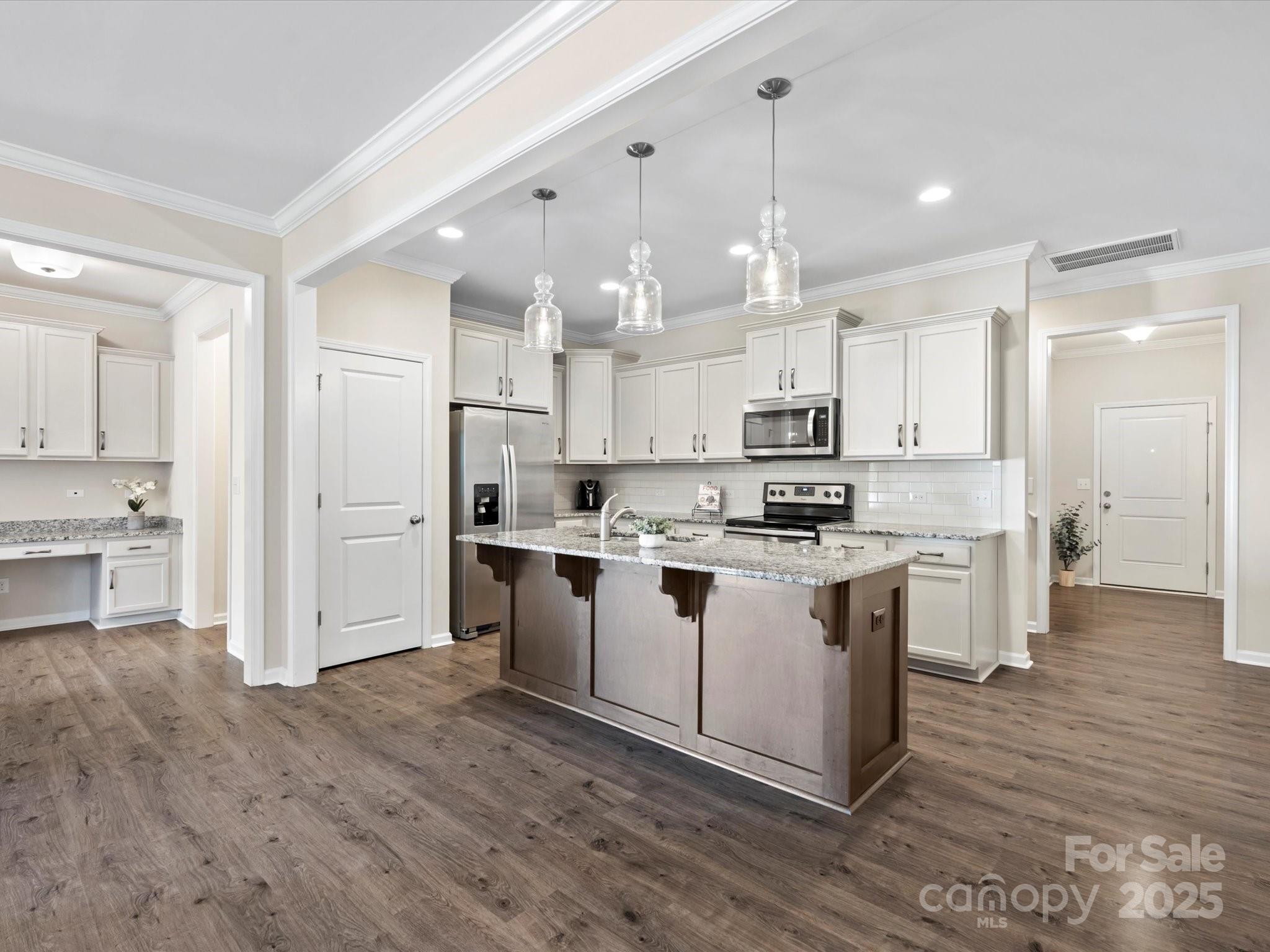 Pikeview Place - Residential