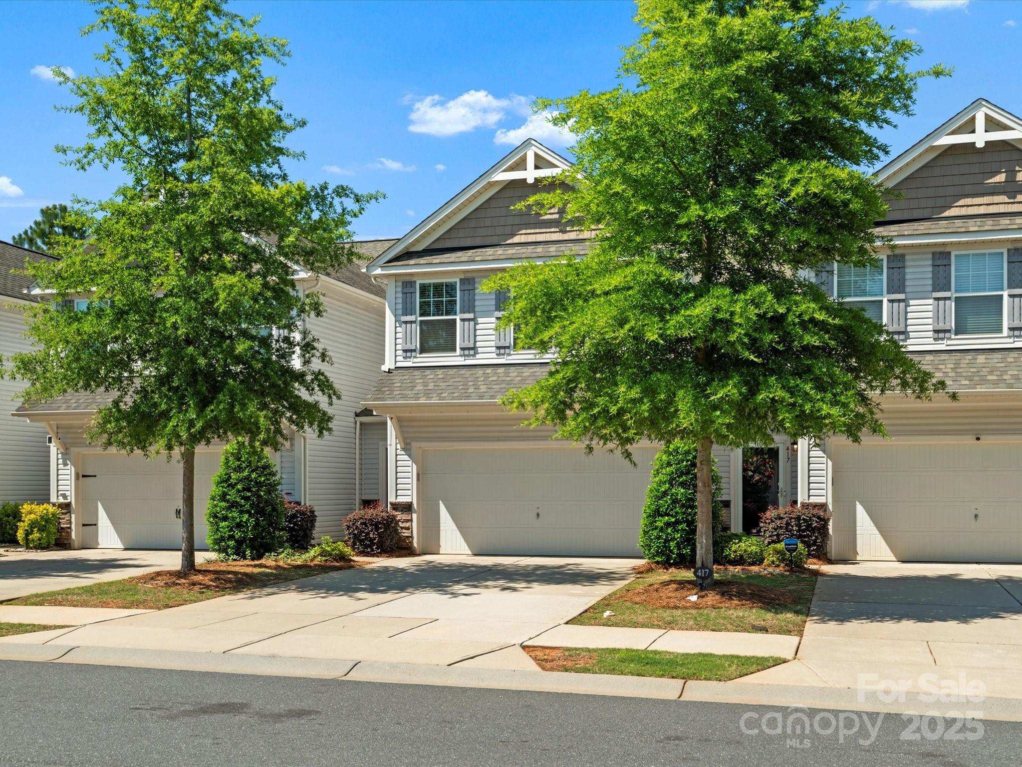 Pikeview Place - Residential