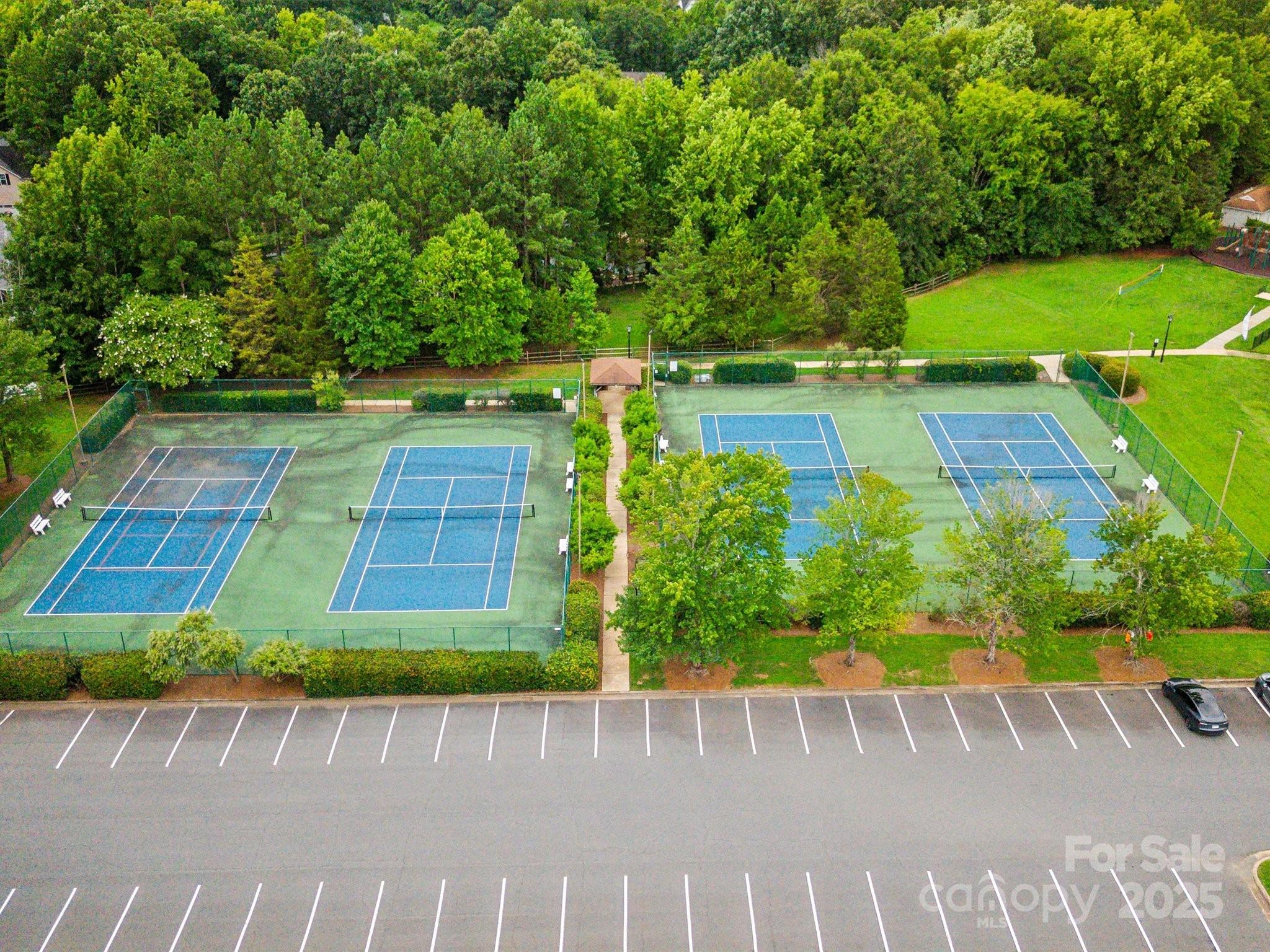 Pikeview Place - Residential