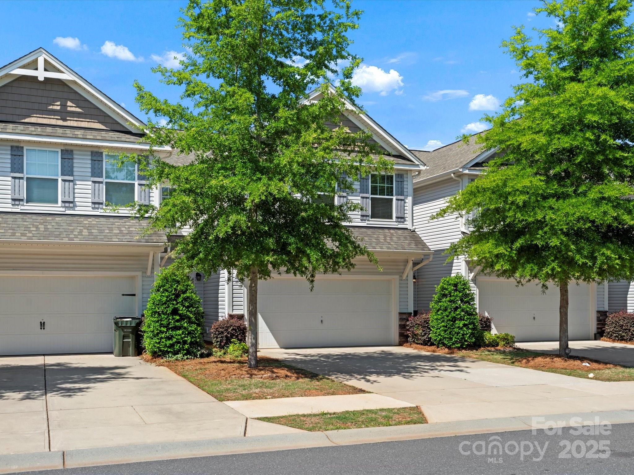 Pikeview Place - Residential