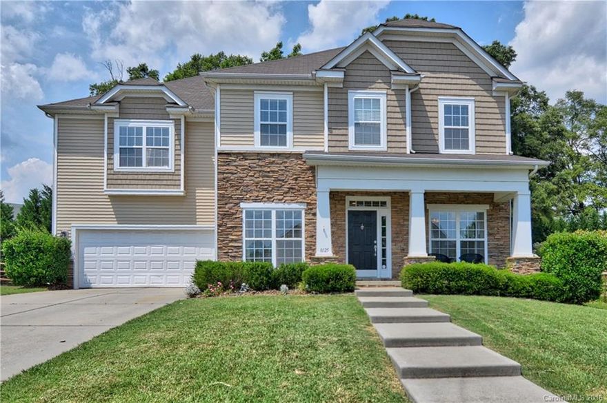 Beautiful home w/great curb appeal in desirable Macaulay neighborhood.Gleaming hardwoods throughout most of main level.Beautiful ceramic tile in eat-in kitchen w/cherry cabinets,SS appliances & large island.Wonderful great room w/gas fireplace and plenty of natural light.Elegant master suite w/trey ceiling.Master bath has dual vanities,garden tub & separate shower.Large bonus room w/many use possibilities.Great fenced backyard w/paver patio.Amazing Macaulay amenities.Convenient to schools.