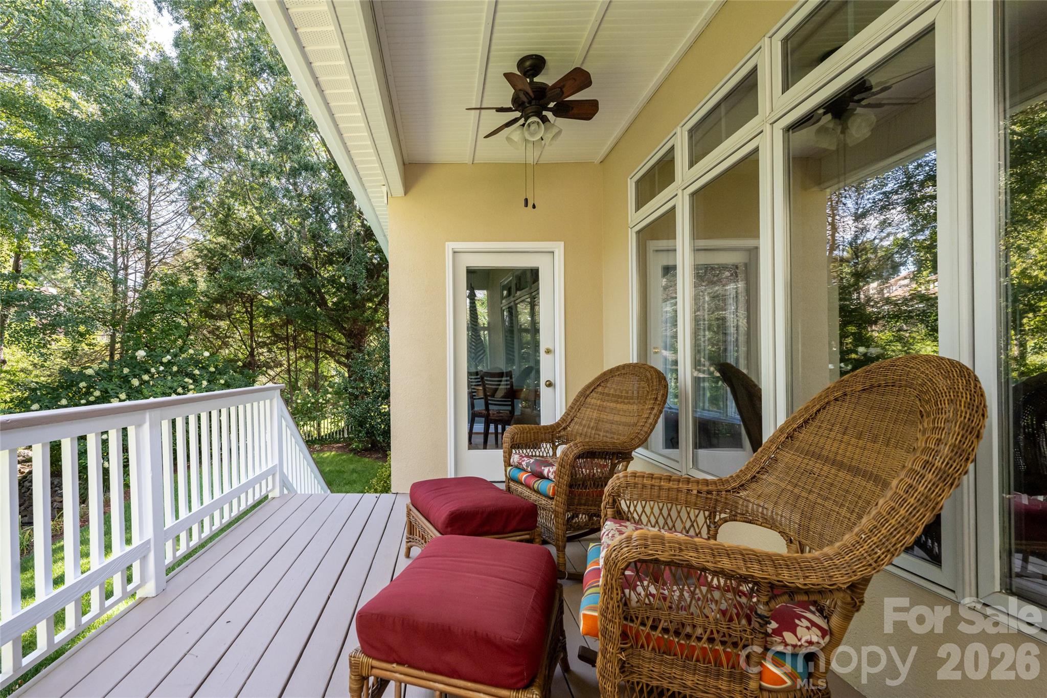 8 Clovelly Way
