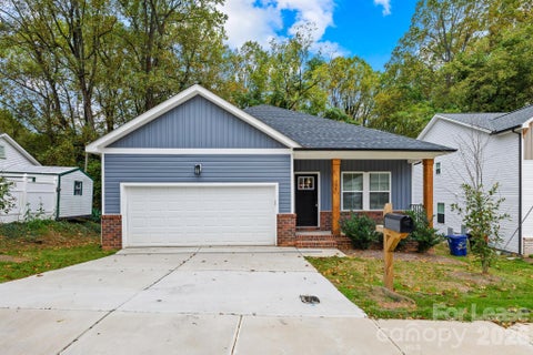 Photo of 354 W Moore Avenue, Mooresville, NC 28115 (MLS # 4437217)