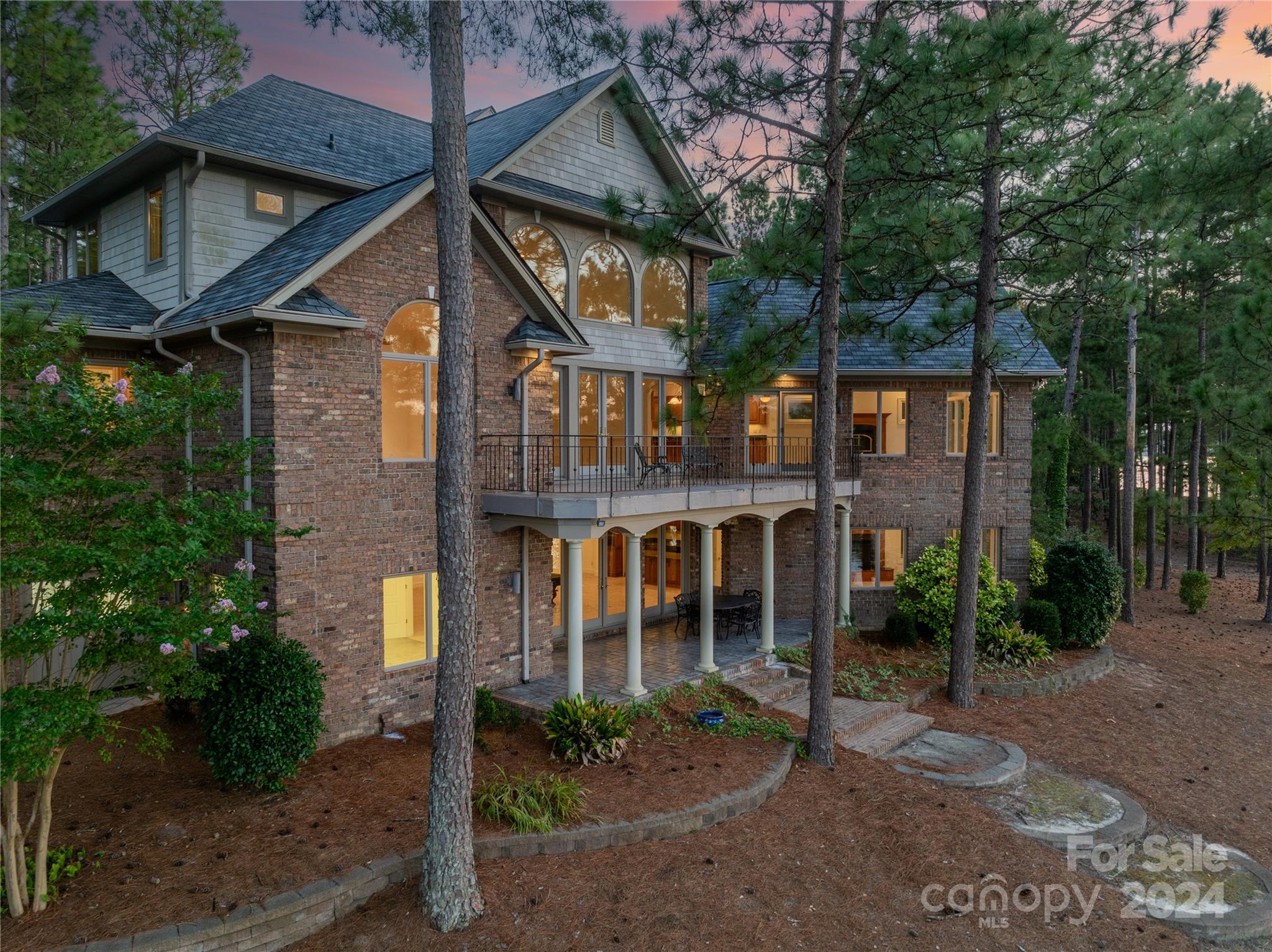 134 Lawrence Overlook