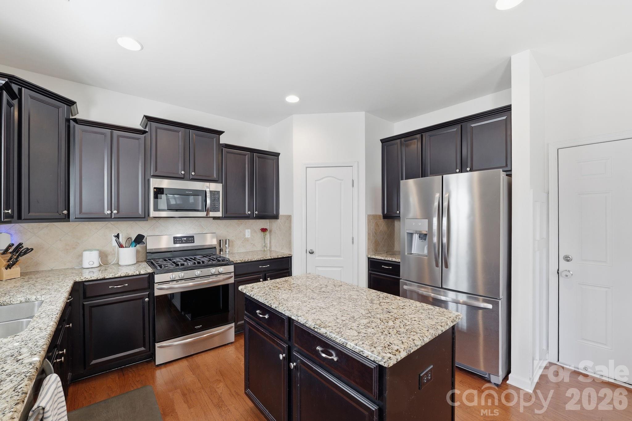 Waterford on the Rocky River - Residential