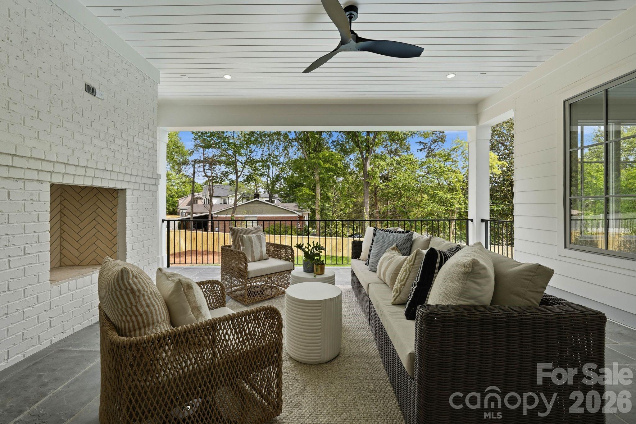 Mammoth Oaks - Residential