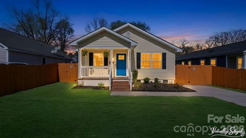 Photo of 3208 Boyd Street, Charlotte, NC 28208 (MLS # 4359065)