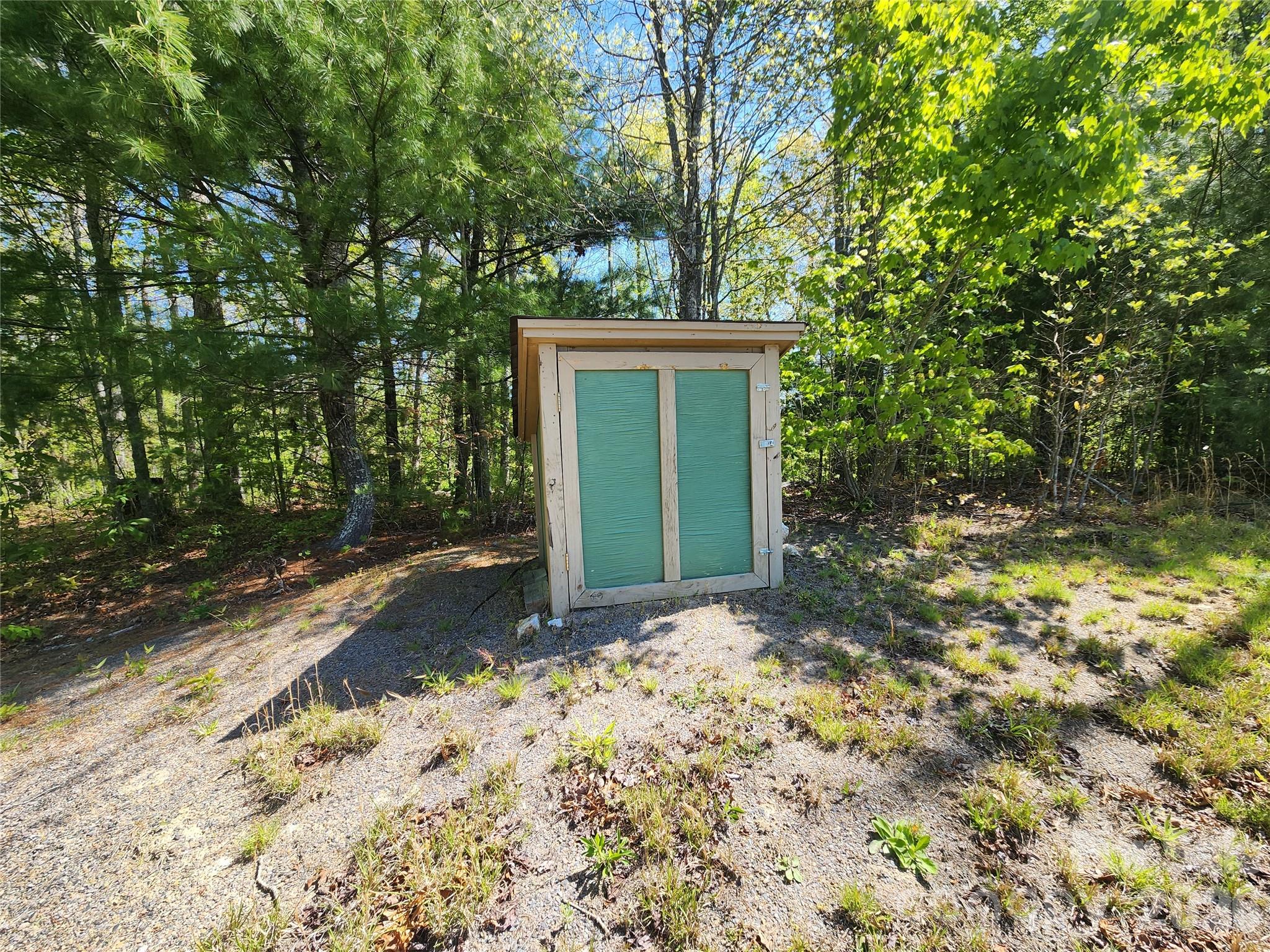 Firefly Mountain - Land